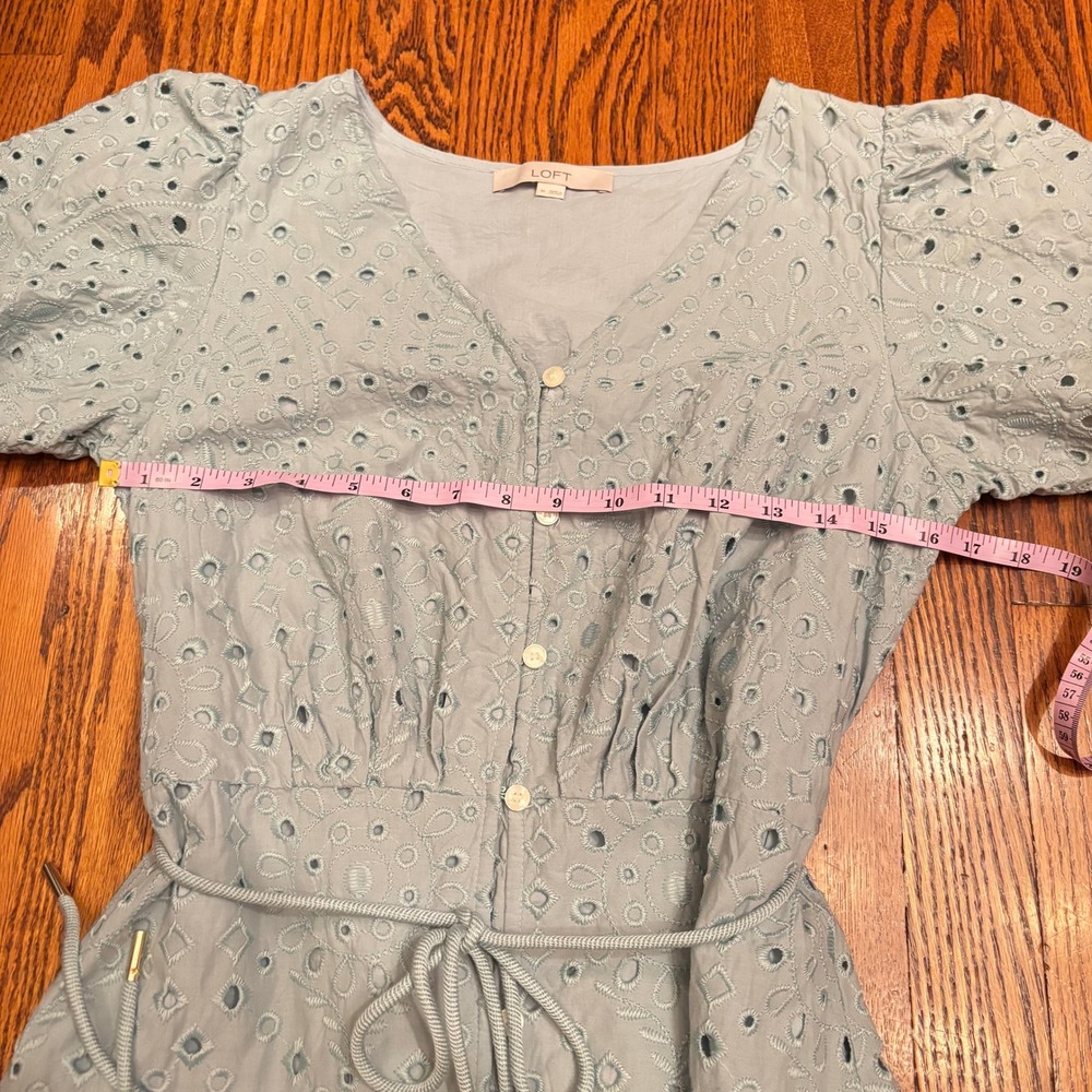 LOFT Light Blue Eyelet Button Front Midi Dress Short Flutter Sleeve Scallop M - Picture 5 of 6